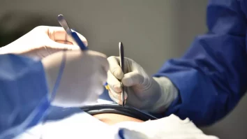 A avut loc primul transplant hepatic realizat la Cluj. Intervenția de 8 ore a fost un succes pentru echipa de medici și pacienta de 24 de ani