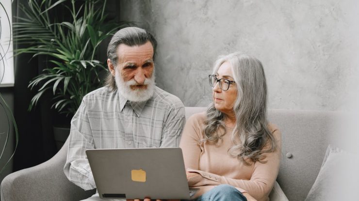 Boomerii fug din America din cauza costurilor de trai. România se numără „printre țările cele mai accesibile” din Europa