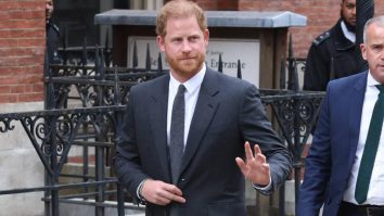Prințul Harry se întoarce în Marea Britanie la sfârșitul lunii septembrie. Ducele nu va fi însoțit de Meghan Markle din motive de securitate
