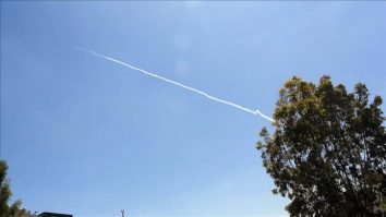 IDF: O rachetă trasă din Liban a fost interceptată în Tel Aviv. Hezbollah a vizat sediul Mossad