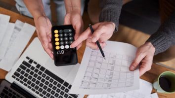 „Loud budgeting” este noul trend în rândul Generației Z. Ce înseamnă noua tendință și cum a devenit atât de viral