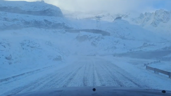 Ninge la Bâlea Lac. Este prima ninsoare din această toamnă