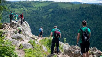 Un nou traseu turistic spectaculos se deschide în comuna Mărișel, la Țâcla Gavrii. Satul este așezat între munți, lacuri și văi