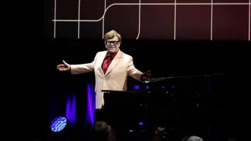 Elton John vorbește despre starea sa de sănătate după ultimele operații și probleme. Artistul s-a retras din turnee vara trecută