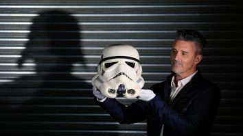 Casca Stormtrooper din Star Wars se vinde cu 500.000 de lire sterline. Ce alte obiecte valoroase sunt scoase la licitație