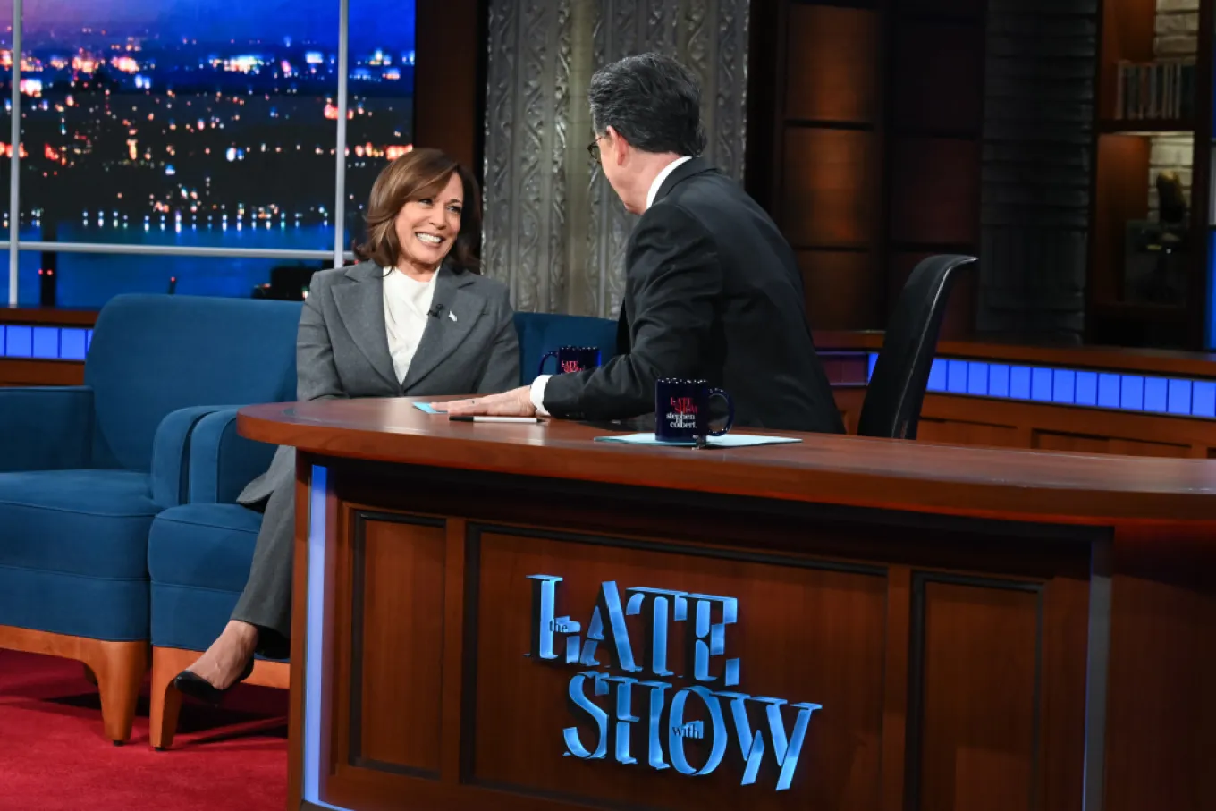 Kamala Harris apare la „The Late Show With Stephen Colbert”