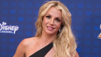 FOTO. Britney Spears e mireasă pentru a treia oară. De data aceasta, artista s-a căsătorit cu ea însăși