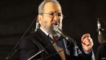 Israelul ar putea lansa un atac „simbolic” asupra facilităților nucleare iraniene, afirmă Ehud Barak