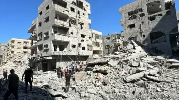 Locuitorii din Beirut fug din calea atacurilor israeliene