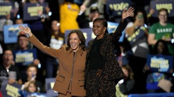 Michelle Obama îndeamnă alegătorii să o susțină pe Kamala Harris
