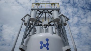 Amazon și Google investesc în reactoare nucleare mici. De ce au nevoie companiile de energie nucleară pentru A.I.