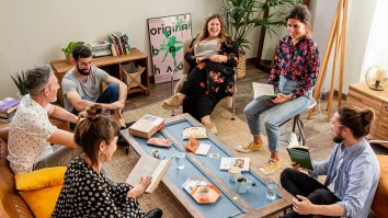 Revoluția tăcută a cărților. Cluburile de lectură sunt noile „cluburi de noapte” pentru Generația Z din România