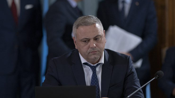 Guvernul suplimentează cu 2 miliarde de lei bugetul Ministerului Agriculturii pentru pagubele provocate de secetă
