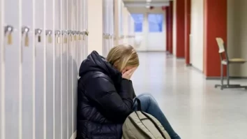 Abandonul școlar ne costă mult. România are cea mai mare rată din Uniunea Europeană la părăsirea timpurie a școlii