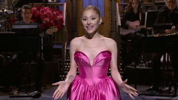 VIDEO. Ariana Grande a cucerit întreaga lume cu show-ul de la Saturday Night Live. Ce artiști a imitat