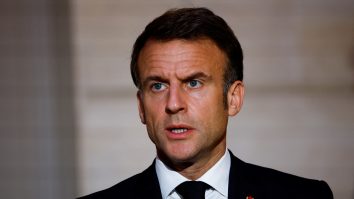 Macron le-a transmis un mesaj în limba română cetăţenilor Republicii Moldova cu două zile înaintea turului doi al alegerilor prezidenţiale