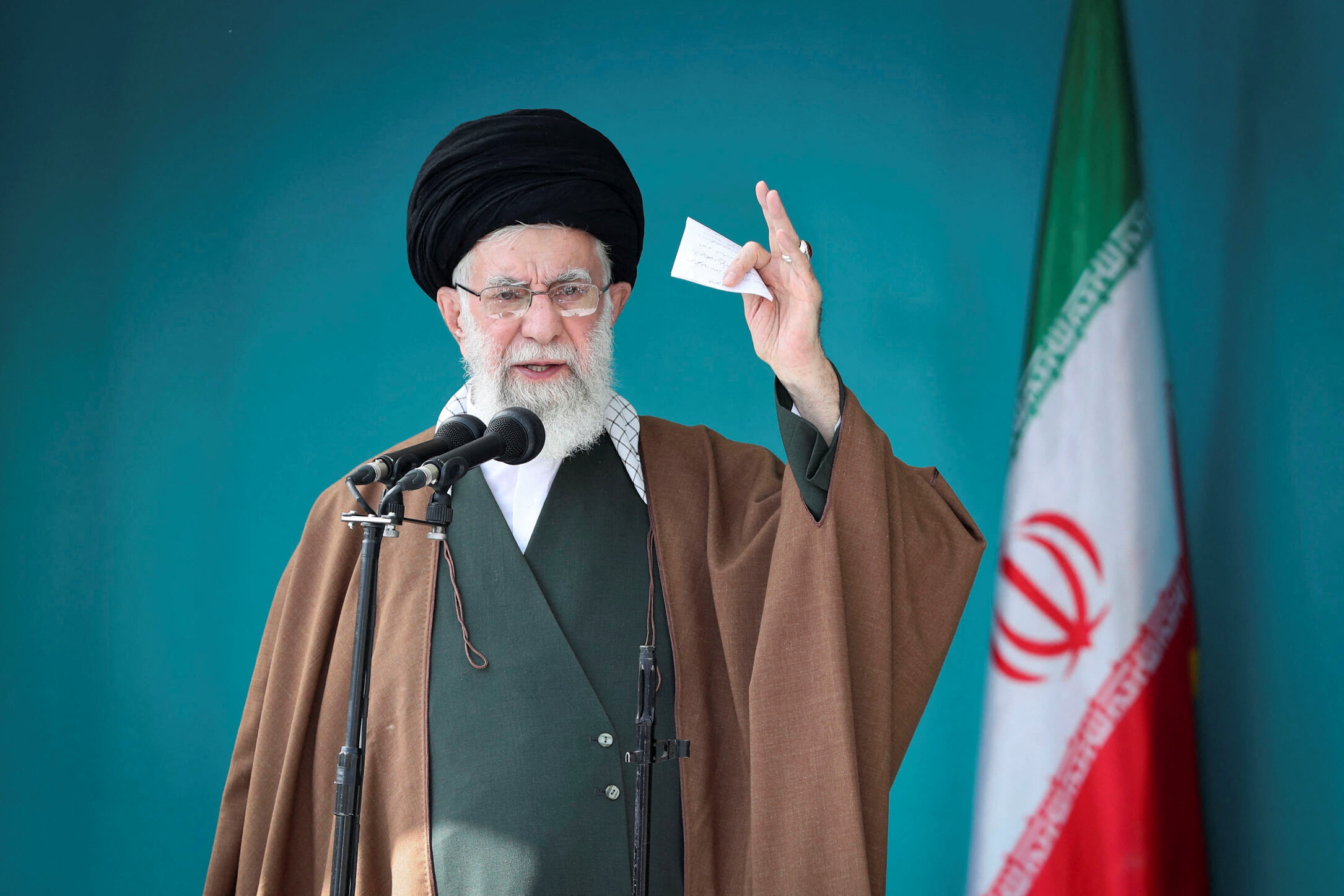 Atacurile Israelului asupra Iranului ar fi lovit sistemele de apărare ale siturilor nucleare și energetice. Khamenei: „Atacul nu ar trebui exagerat”