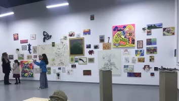 Salonul Național de Artă Contemporană aduce arta în Capitală. Ce ai de văzut de la cei peste 200 de artiști