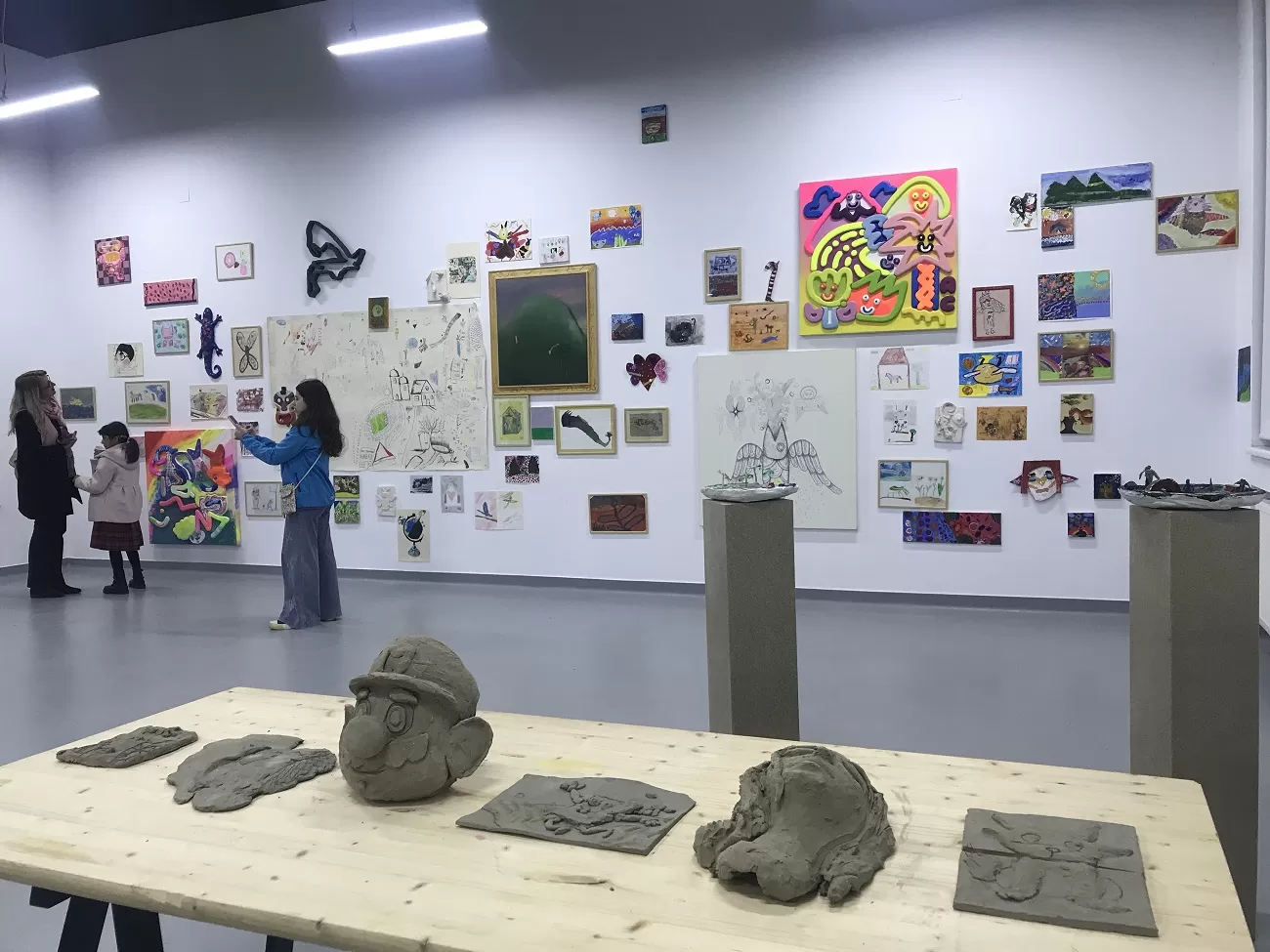 Salonul Național de Artă Contemporană aduce arta în Capitală. Ce ai de văzut de la cei peste 200 de artiști