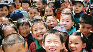 Populația Chinei scade. Beijing lansează un sondaj pentru a înțelege „teama de a avea copii”