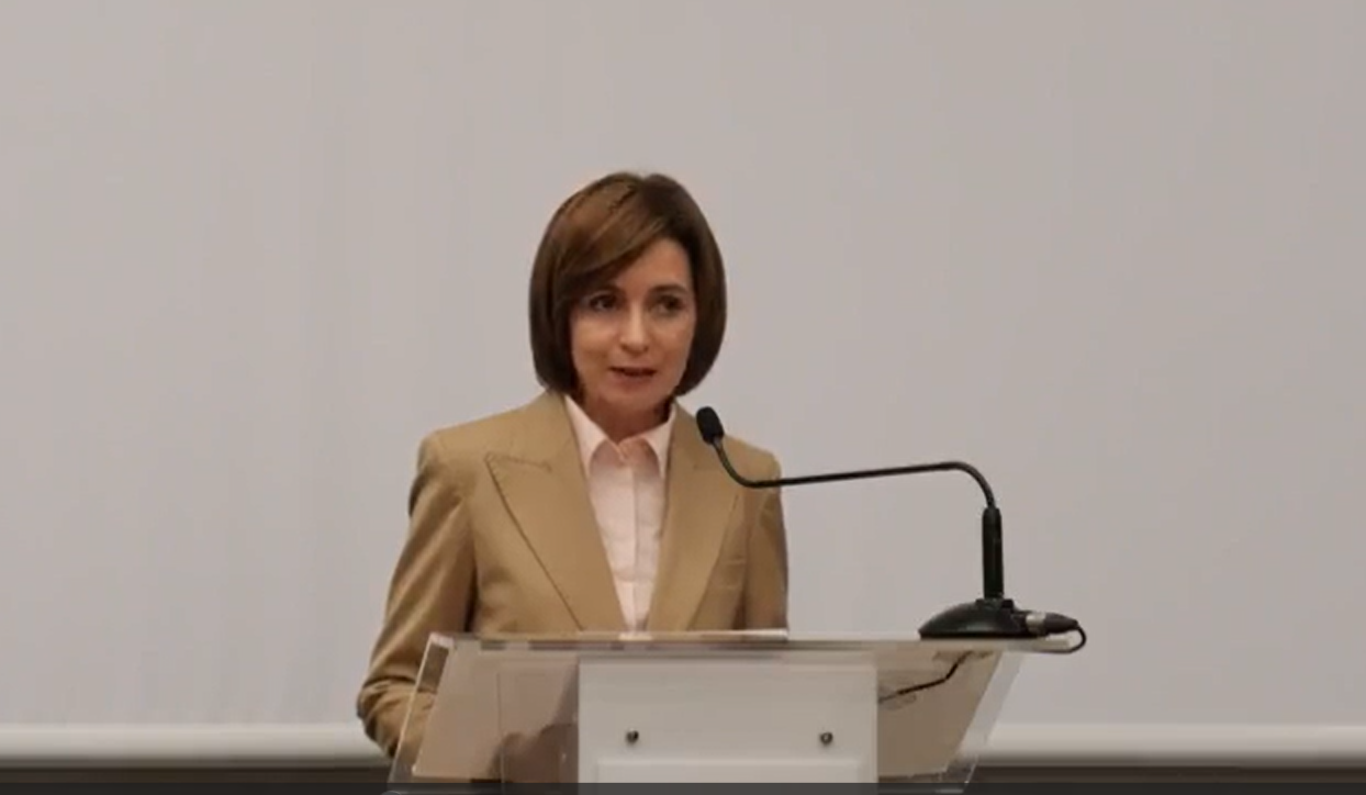 Maia Sandu denunță „interferența străină ostilă” în alegeri după începerea numărătorii voturilor: „Avem probe și informații că ținta grupului criminal a fost să cumpere 300.000 de voturi”