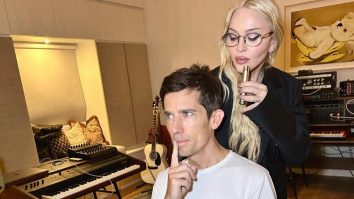 Madonna s-a întors în studioul de înregistrări pentru o nouă piesă. Artista colaborează cu producătorul Stuart Price