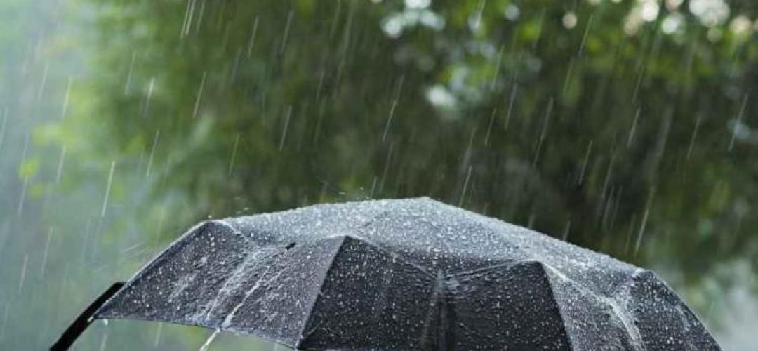 Cod galben de ploi în jumătate din ţară până duminică. Ce zone sunt vizate
