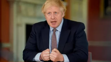 Boris Johnson își reglează conturile cu Emmanuel Macron în cartea sa de memorii. Cum l-a supărat președintele francez