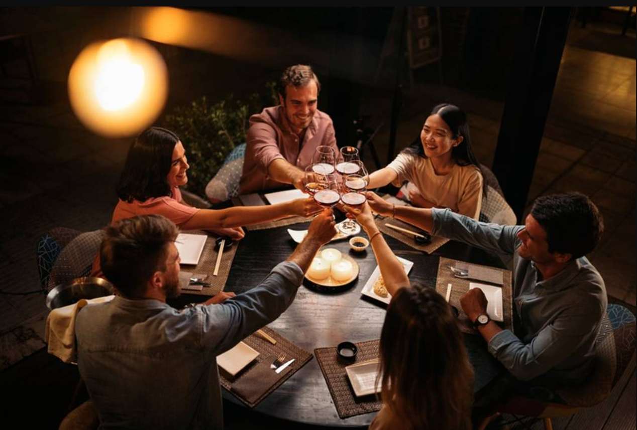 Antidotul singurătății urbane: Noua aplicație „Timeleft” redefinește socializarea în era digitală