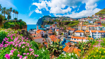 Descoperă „Hawaii-ul Europei”. De ce vedetele aleg acest colț de rai portughez