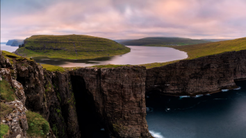Descoperă magia Insulelor Feroe, unde soarele nu apune. Ce preparate tradiționale din balenă poți încerca
