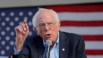 Bernie Sanders îl numește „autoritarist” pe Donald Trump. Sanders: „Nu este potrivit să fie Președintele Statelor Unite”