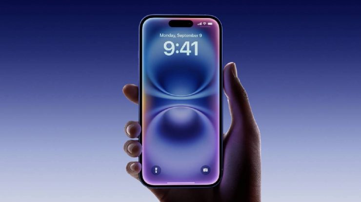 iPhone 16 a venit cu probleme. Mai mulți utilizatori se plâng că telefoanele se restartează singure