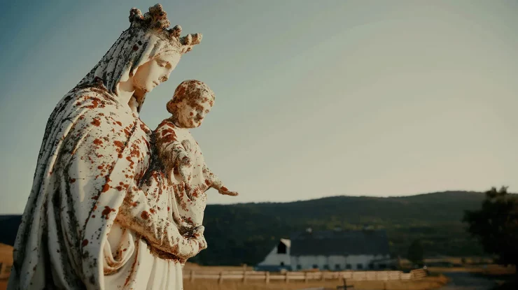 „Sugarcane” conduce cu opt nominalizări la Critics Choice Documentary Awards 2024. Documentarul expune partea întunecată a Americii