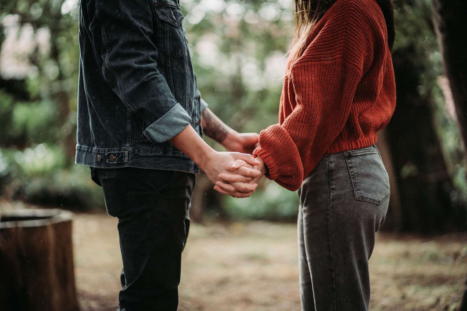 Cuffing Season a sosit! Ce sfaturi au experții despre cum să-ți găsești jumătatea în sezonul rece