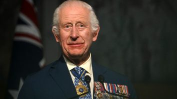 Regele Charles anunță reluarea călătoriilor externe după tratamentul pentru cancer