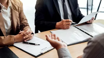 Ce așteptări au românii de la job? Locul de muncă ideal îmbină un salariu corect, program de lucru flexibil și colegi competenți