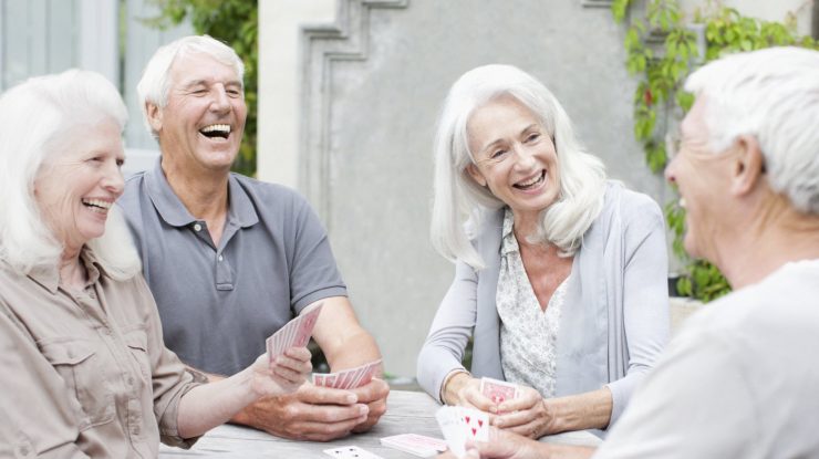 STUDIU. Baby boomers trăiesc mai mult, dar au o sănătate mai precară decât generațiile anterioare