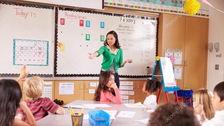 Cum s-a schimbat statutul profesorilor în societatea de astăzi