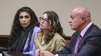 Supraveghetoarea armelor din filmul lui Alec Baldwin, „Rust”, pledează vinovată pentru transport de arme. Aceasta a primit 18 luni de închisoare