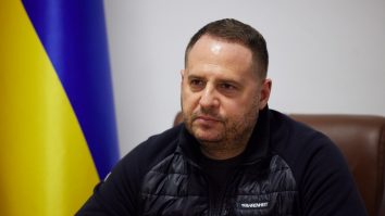 LIVE UPDATE. Război în Ucraina, ziua 977. Retragerea completă a trupelor ruse este esențială pentru încheierea războiului