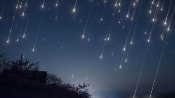 Orinoidele au făcut spectacol pe cer noaptea trecută. Cătălin Beldea: „Ele circulă cu 65km/secundă și sunt lungi, cât toată suprafața cerului”