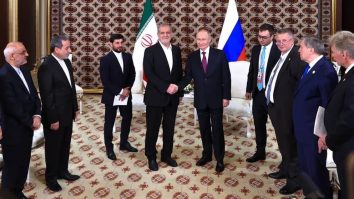 Vladimir Putin s-a întâlnit cu omologul său iranian. SUA sunt îngrijorate de consolidarea relațiilor Iran-Rusia