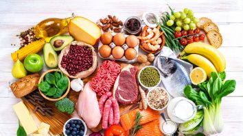 Alimentele sănătoase contribuie la o stare de spirit bună. Medic: „Este foarte importantă și interacțiunea socială”