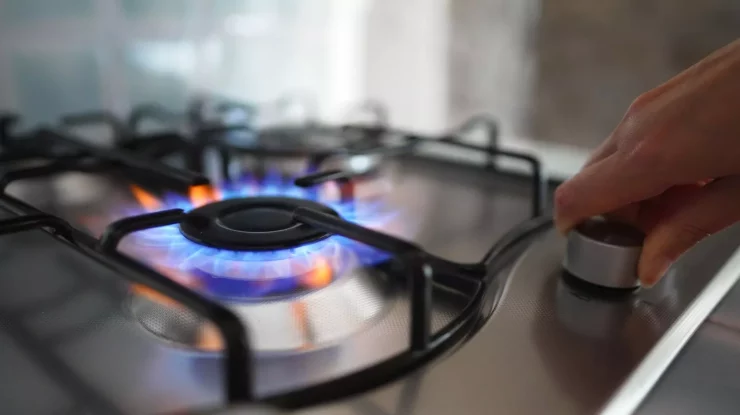 Poluanții din sobele pe gaz ucid 40 000 de europeni în fiecare an. Ce date dezvăluie un nou raport