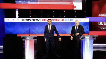 Dezbaterea Vance-Walz a atras 43,2 milioane de telespectatori, cu 25% mai puțin față de confruntarea vicepreședinților din 2020