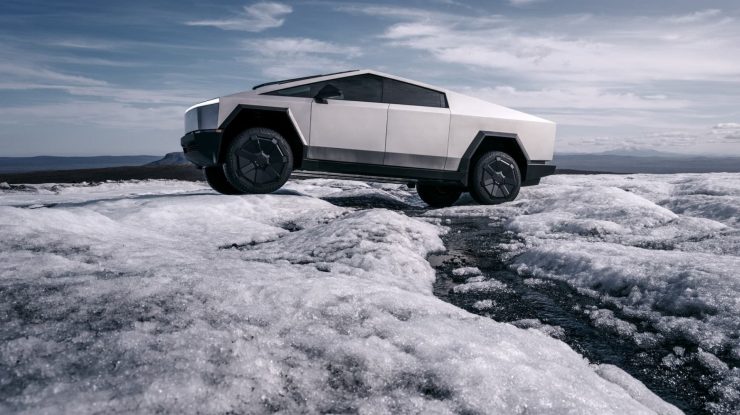 Cybertruck-ul lui Elon Musk intră din nou în service. Al cincilea recall major anunțat de Tesla în acest an