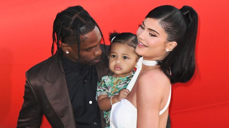 Kylie Jenner dezvăluie regulile stricte de parenting pe care ea și Travis Scott le au pentru Stormi și Aire