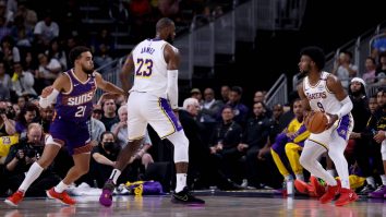 LeBron James și Bronny James fac istorie. Aceștia sunt primul duo tată-fiu care joacă împreună în aceeași echipă în NBA