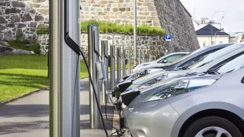 Producătorii de baterii își propun să atenueze „anxietatea legată de autonomia mașinilor electrice” cu încărcări care durează 5 minute